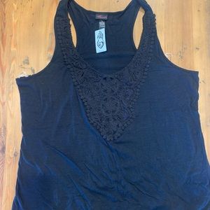 Plus Size torrid tank top, knit fabric, cute crochet detail. NWT!